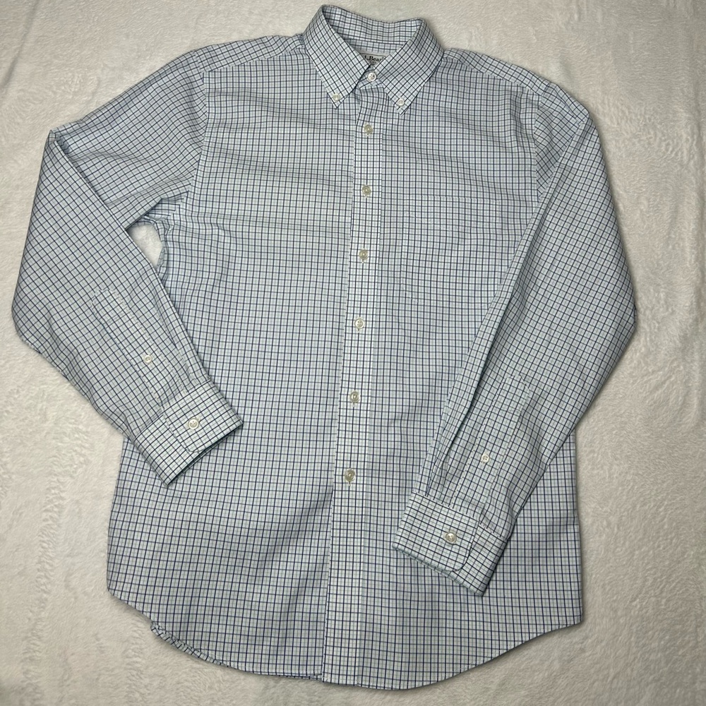 L.L.Bean “slightly fitted” Button-down Check Pattern Long sleeve shirt men’s S